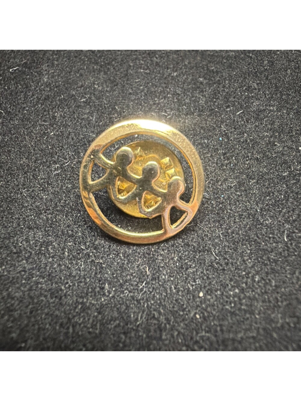 VTG United Way 3 People Holding Hands Gold Tone Lapel Pin Charity Collectible